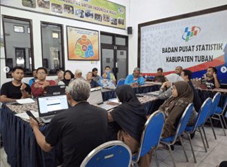 Capacity Building Jum'at BATIK - Jum'at memBedah temA statisTIK 30 Agustus 2024