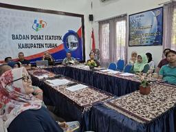 Jum'at BATIK - Jum'at memBedah temA statisTIK 9 Agustus 2024